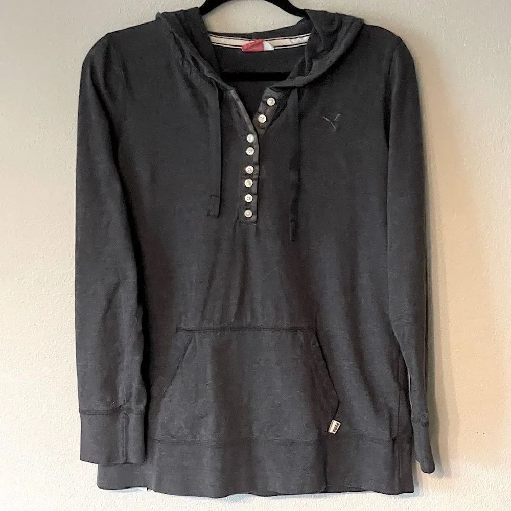 PUMA Women’s Gray Long Sleeve Button Neck Hoodie. Size Large.